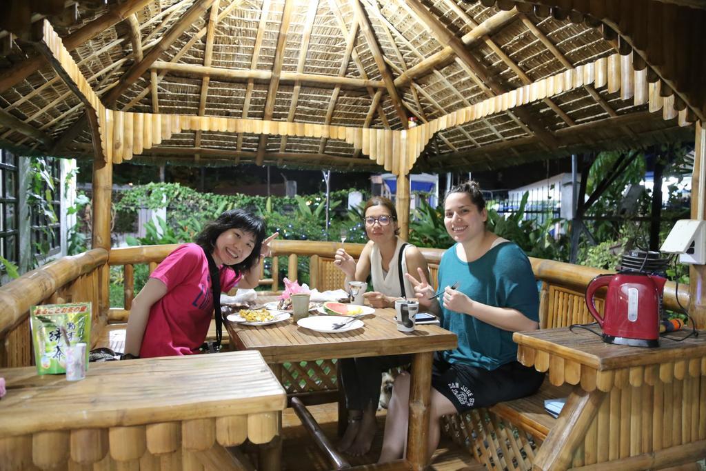 Dee Guest House Lapu-Lapu City Exteriör bild