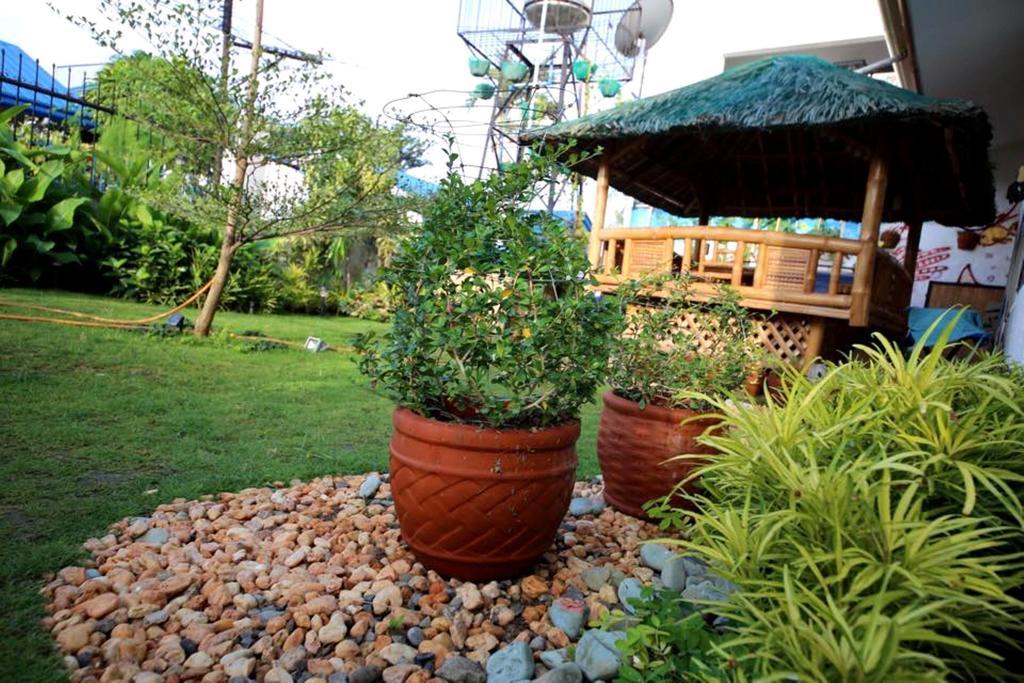 Dee Guest House Lapu-Lapu City Exteriör bild