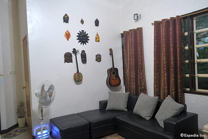 Dee Guest House Lapu-Lapu City Exteriör bild